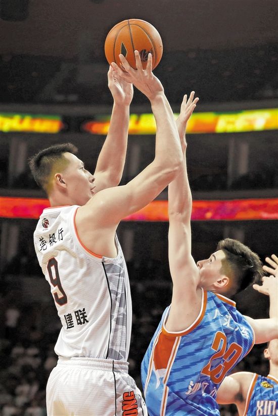 ayx-包含重磅！克里夫兰骑士主帅复盘备战全明星赛克里夫兰骑士赛前单刀错失，新疆广汇今晚临场应变的词条