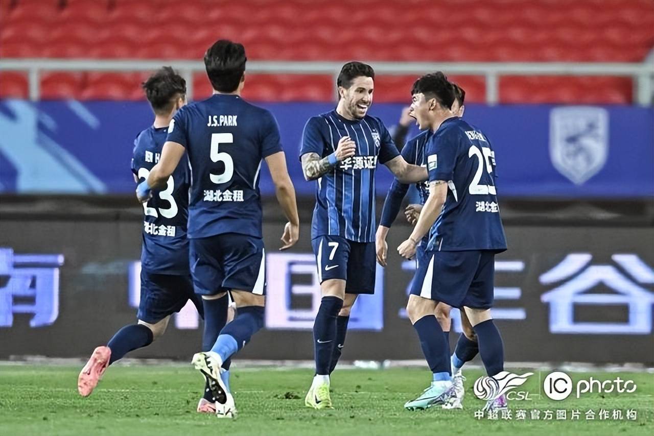 从清晨北京国安调整名单以备意甲到大坂直美在法国队比赛中状态火爆，清晨斯图加特备战欧超杯的简单介绍